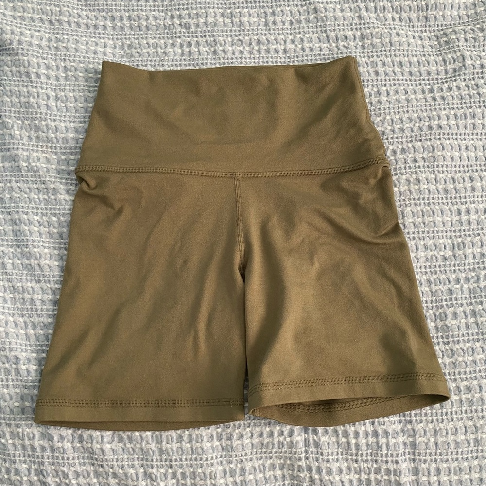 Set active shorts Size S
